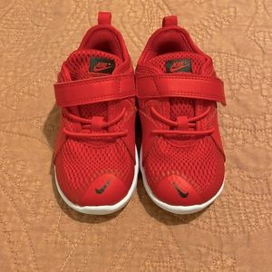 Red toddler Nike sneaks